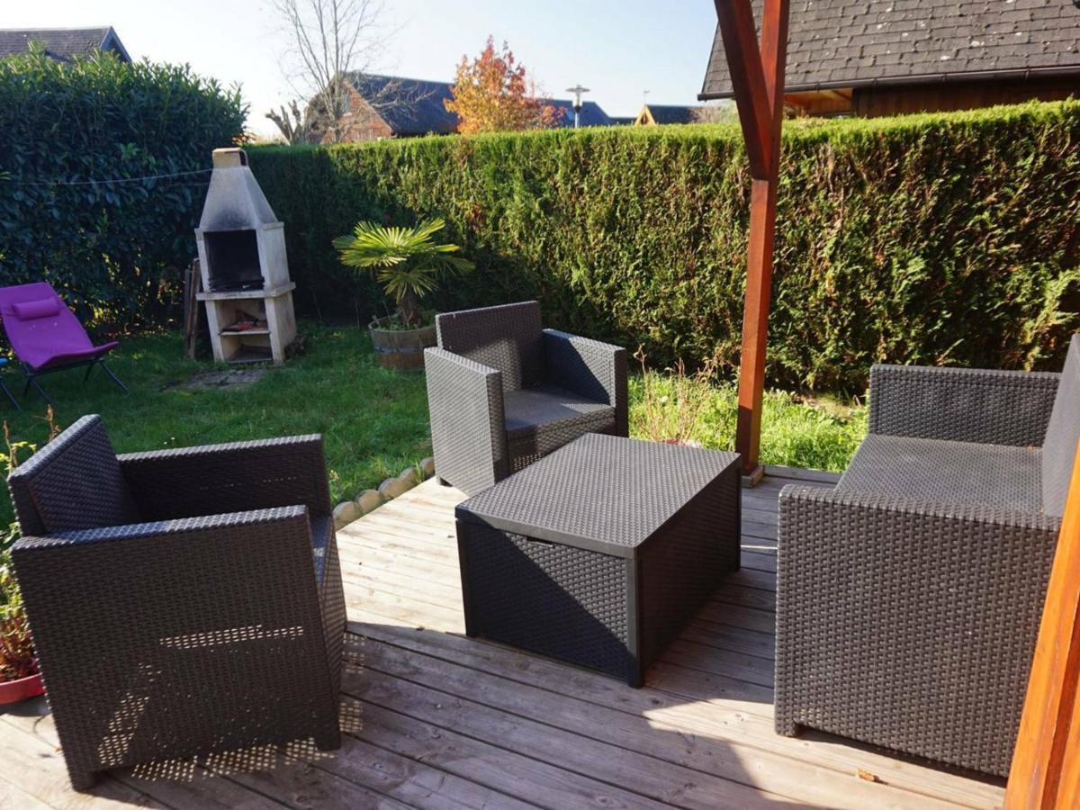 Chalet Avec Piscine Chauffee, Tennis Et Jardin Clos, A 1700M De La Plage De Cabourg - Fr-1-465-22 エクステリア 写真