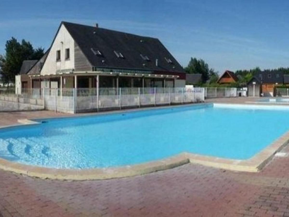 Chalet Avec Piscine Chauffee, Tennis Et Jardin Clos, A 1700M De La Plage De Cabourg - Fr-1-465-22 エクステリア 写真